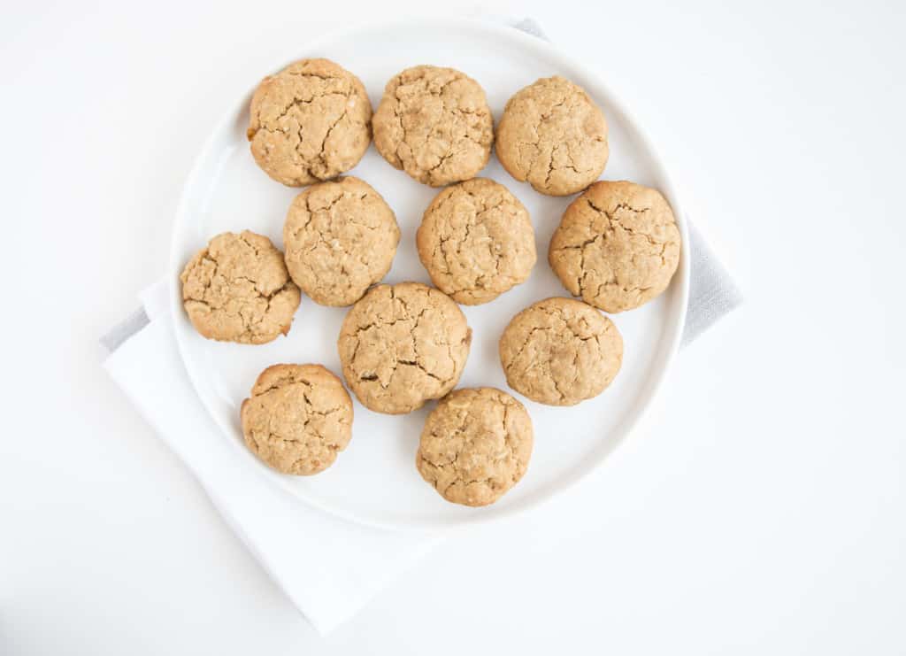 Vegan, sugar free, gluten free peanut butter oat cookies