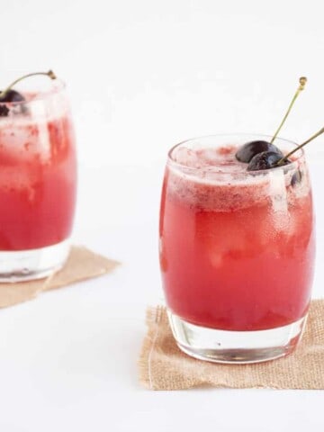 Refreshing cherry and lemon cocktail, healthy and sugar free. Perfect as a summers day drink. healthy cocktail recipe