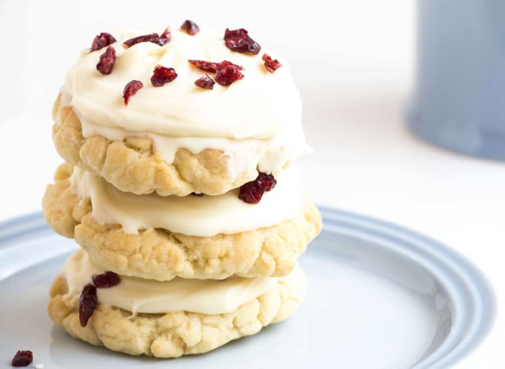 White Chocolate & Cranberry Sugar Cookies - A quick and easy cookie recipe that looks beautiful and tastes delicious.