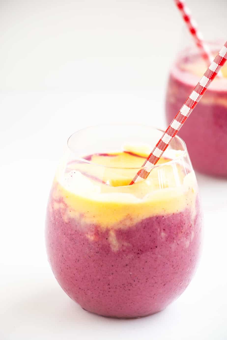 Mango Berry Smoothie -The perfect health kick that tastes absolutely delicious