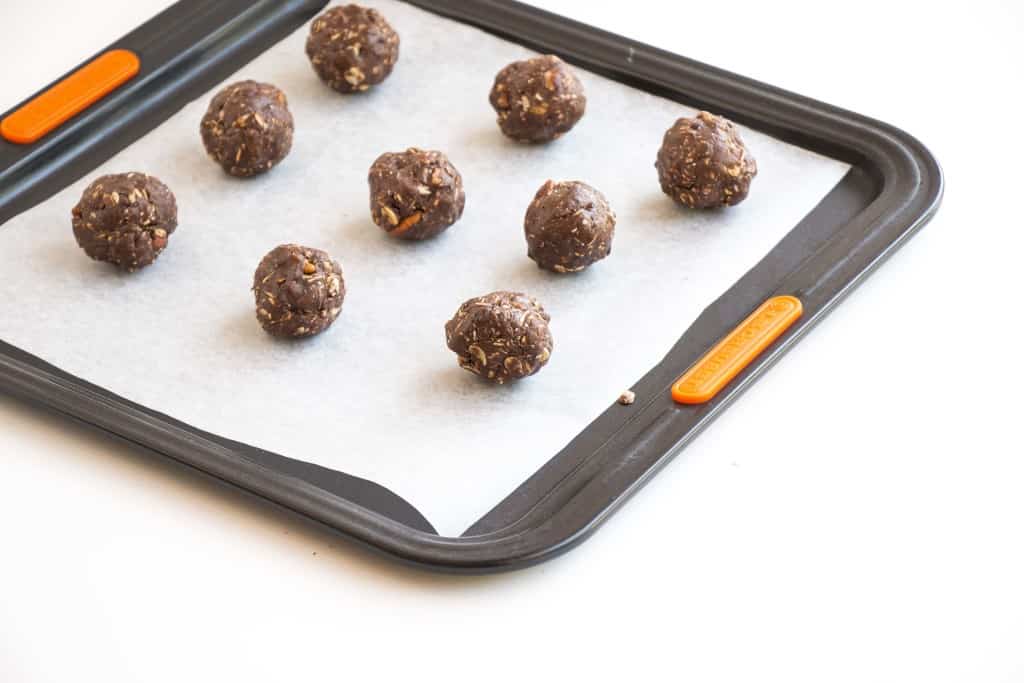 Nutty Chocolate Energy Bites rolled into balls.