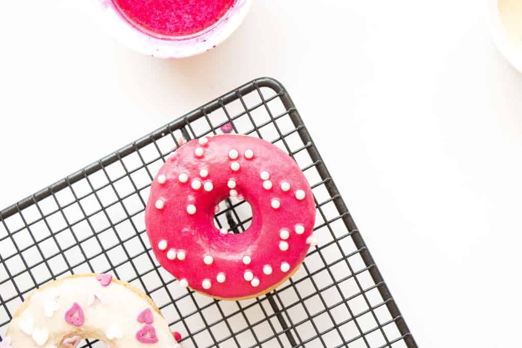 Healthy Valentines Vanilla Donuts. Vegan, low in fat and simply beautiful and delicious.