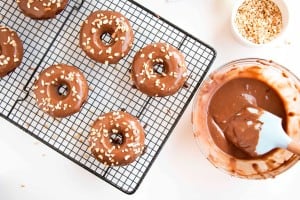 Baked Chocolate Cake Donuts Topped With Nutella Glaze - Easy and delicious donut recipe that will have everyone's mouth watering.