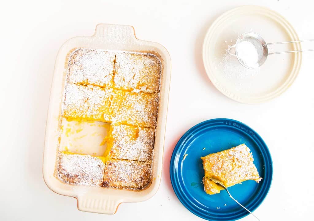 The Most Delicious Lemon Bars - The perfect dessert recipe for spring, it is packed with tons of lemon and is incredibly easy to make and oh so delicious.