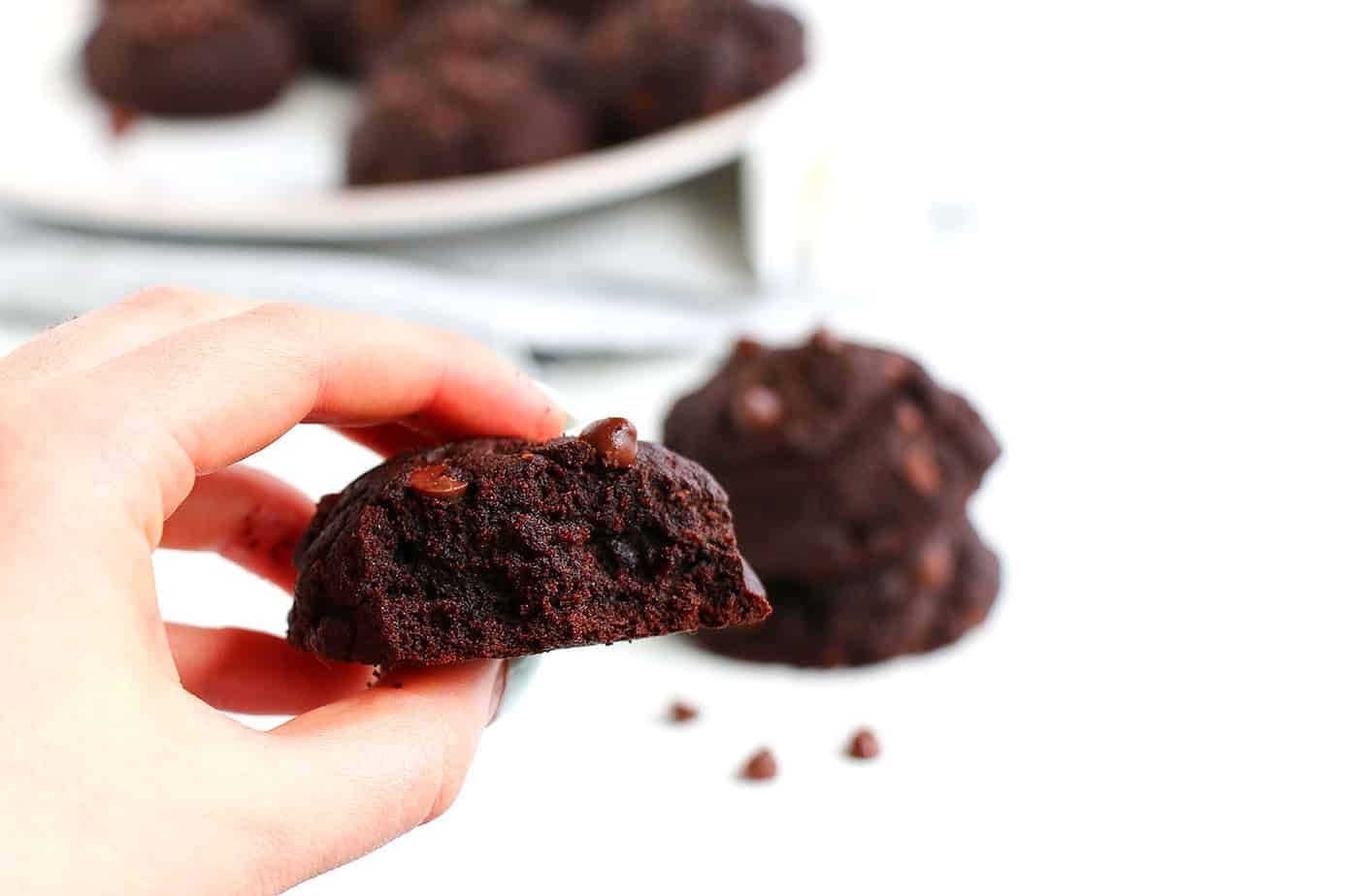 Healthy Double Chocolate Cookies - Delicious and decadent cookies that are vegan, gluten free, refined sugar free and made with coconut oil.