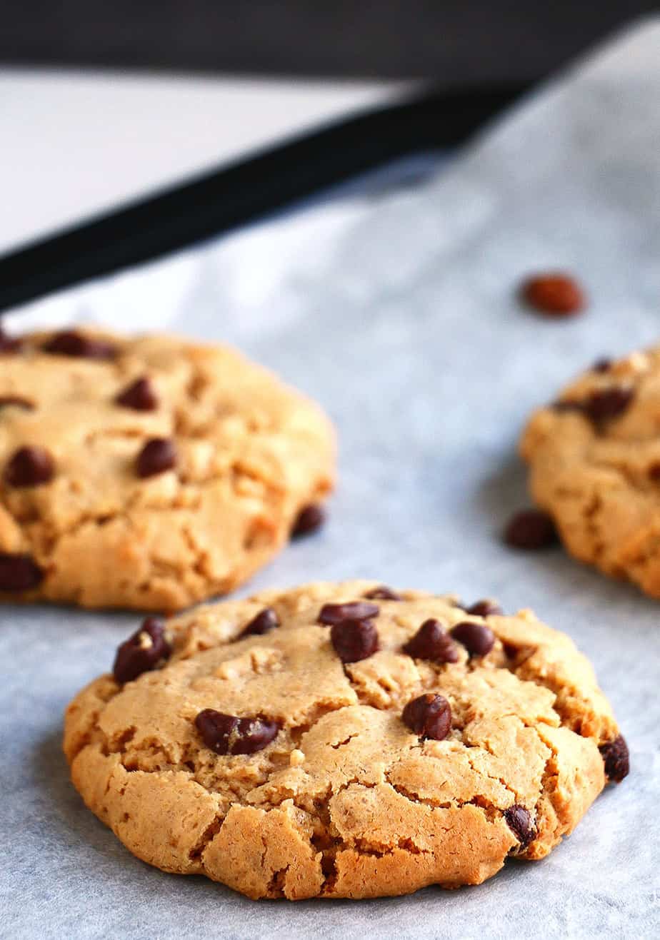 This 10 ingredient easy gluten-free oatmeal peanut butter oatmeal cookies is packed with protein, has a vegan option and are thick and chewy.  