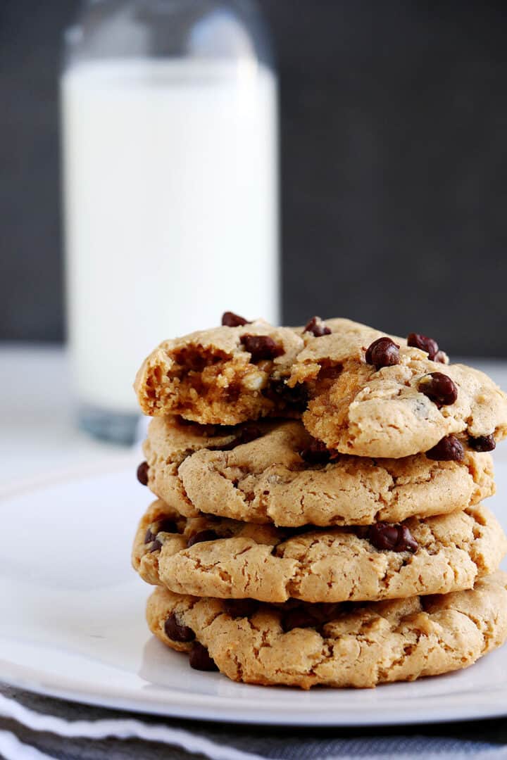 Gluten-Free Peanut Butter Choc-Chip Oatmeal Cookies - Baking-Ginger