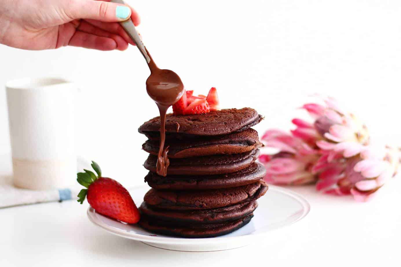 Gluten- free vegan chocolate pancakes - an easy, delicious healthy breakfast recipe