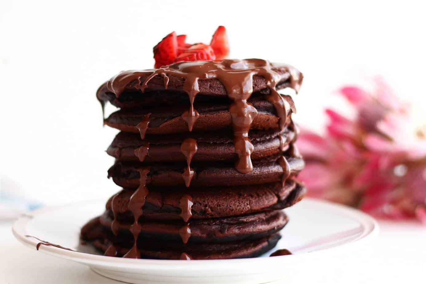 Gluten- free vegan chocolate pancakes - an easy, delicious healthy breakfast recipe