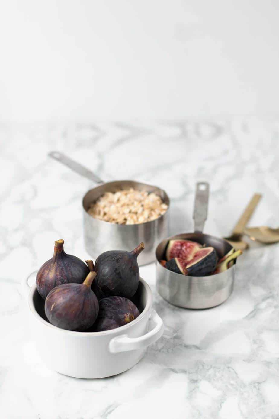 Vegan Fig Overnight Oats is a healthy easy to make breakfast that is perfect for any season