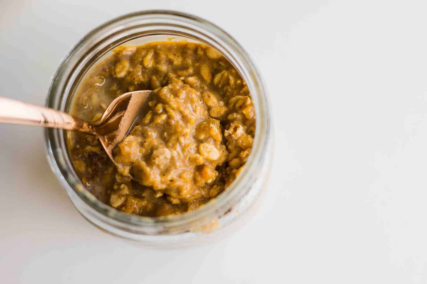 This Easy Vegan Pumpkin Pie Overnight Oats recipe is the ultimate breakfast choice for fall and winter. Made with almond milk, gluten-free oats and coconut sugar it is definitely a winner!