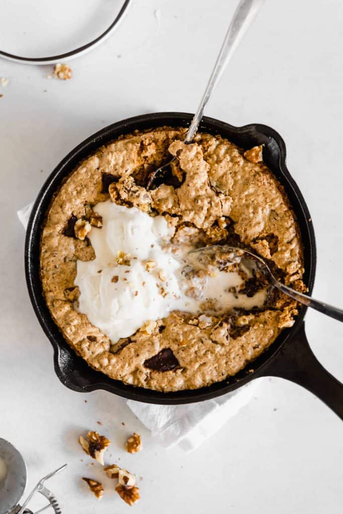 This easy and delicious Gluten-Free Oatmeal Skillet cookie with chocolate chunks is the ultimate simple indulgence. Easy to make, healthier and oh so delicious!
