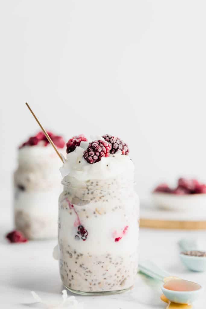 Take a minute to prep these easy Blackberry Coconut Overnight Oats Jars and you'll be waking up to oatmeal heaven! These jars are full of simple, yummy and healthy layers to start your day off beautifully with a creamy, no-fuss breakfast.