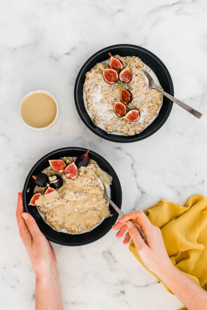 This Fig & Tahini Overnight Oats recipe is full of flavour and is a wonderful way to start a day. It is a creamy & healthy breakfast that is super easy to make!