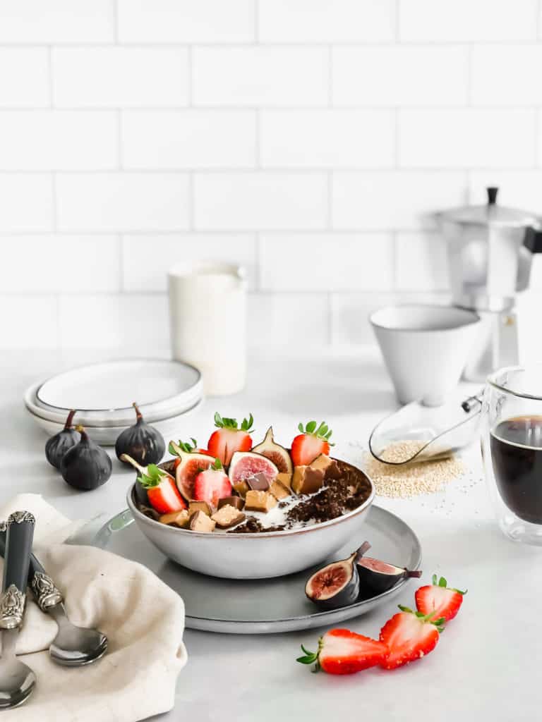A delicious and healthy way to start the day! This easy Chocolate Quinoa Breakfast Bowl is gluten-free, packed with protein, and yummy chocolatey-ness. The best protein filled, immune boosting breakfast out there.