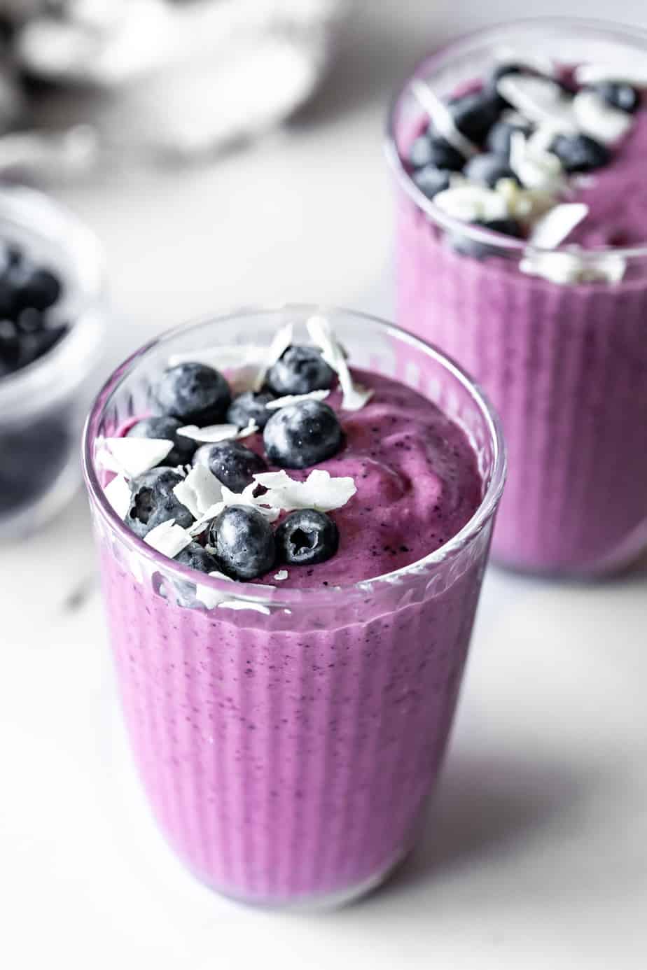 Blueberry Pineapple Smoothie (without yogurt) - Baking-Ginger