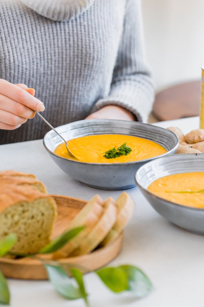 carrot butternut soup with fresh bread
