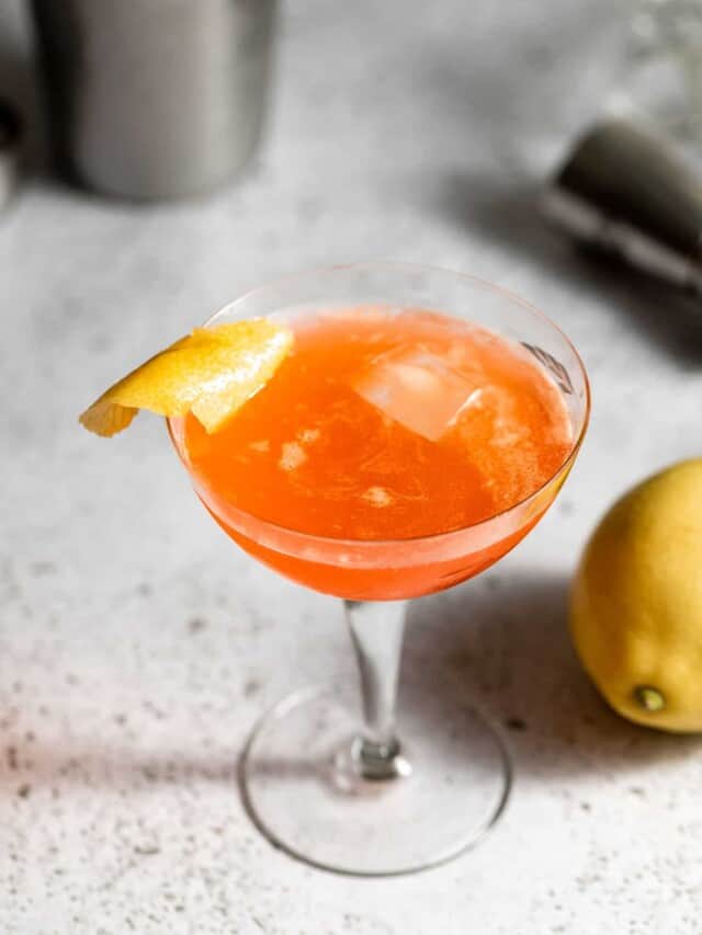 The Best 4 Ingredient Thanksgiving Cocktail